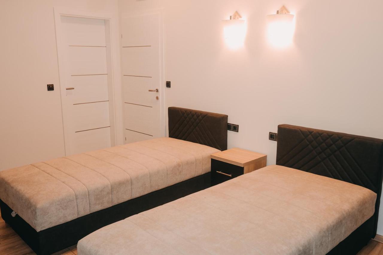 Prenociste & Restoran - Kasic Bed & Breakfast Brodarevo Exterior photo